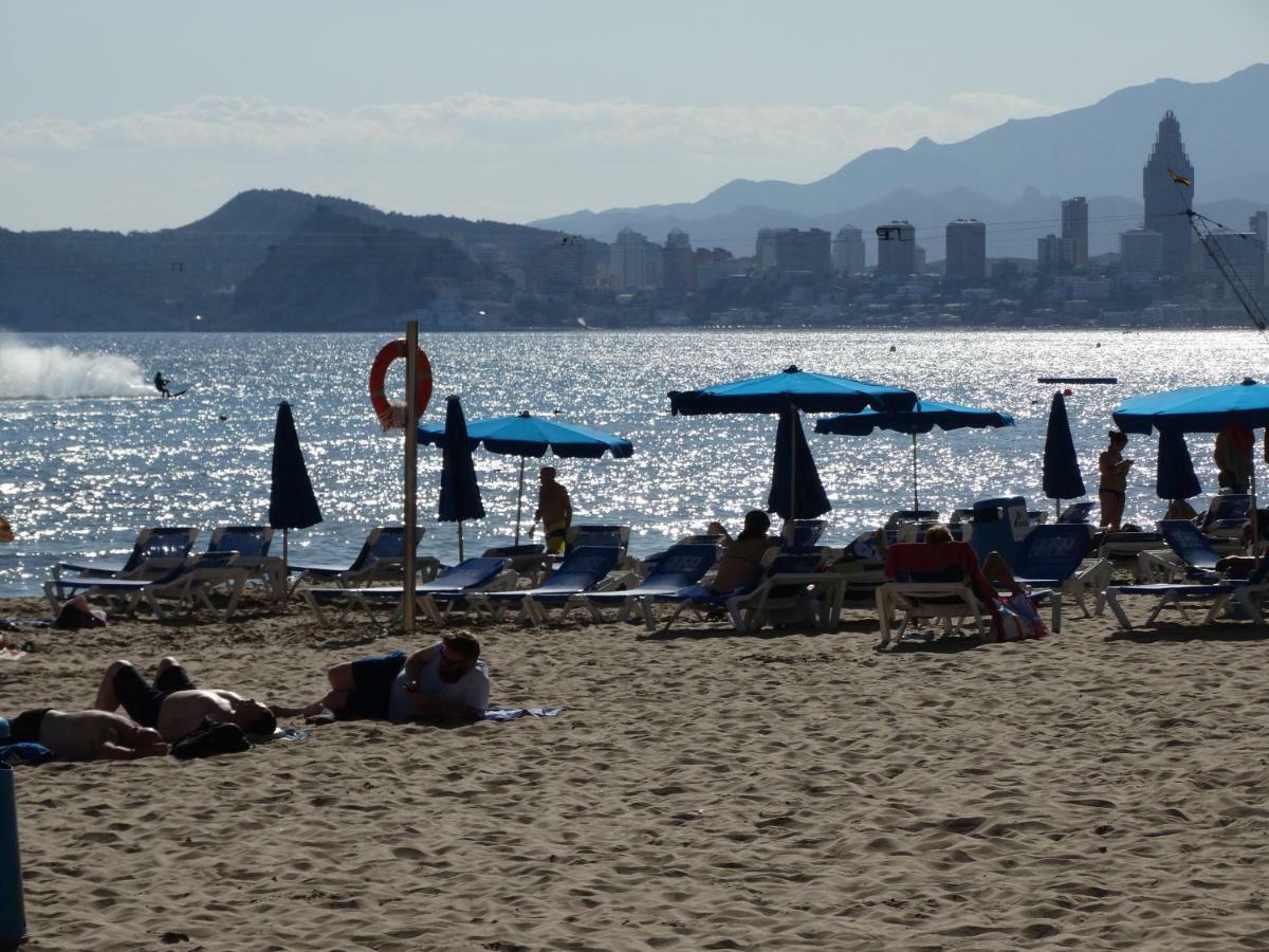 Apartment 2 bedrooms, 250m Levante beach Benidorm Buitenkant foto